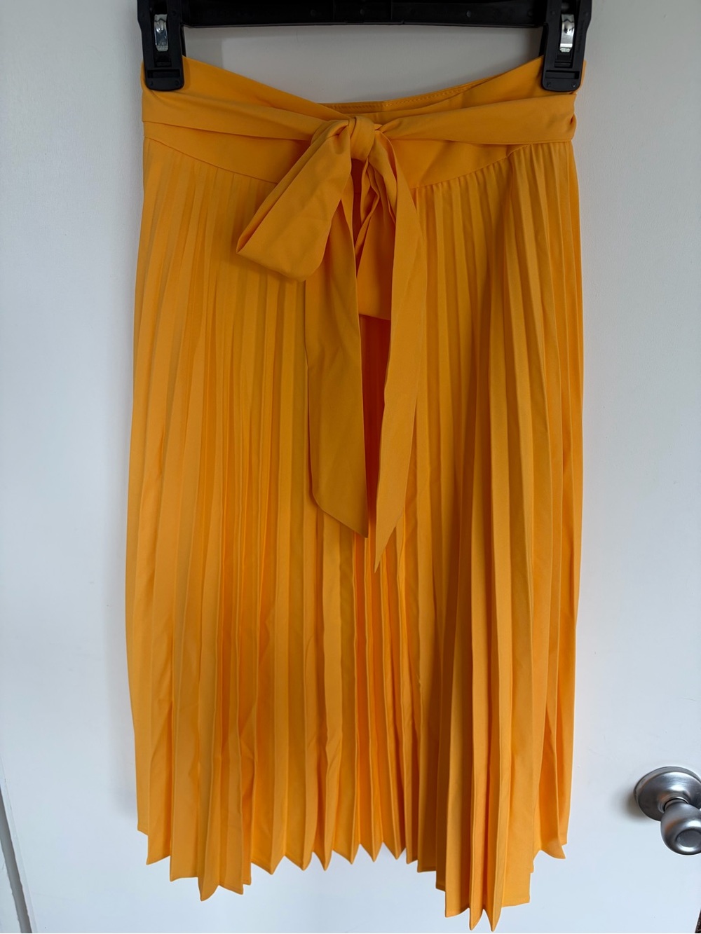Tie-Waist Pleated Midi Skirt in Yellow